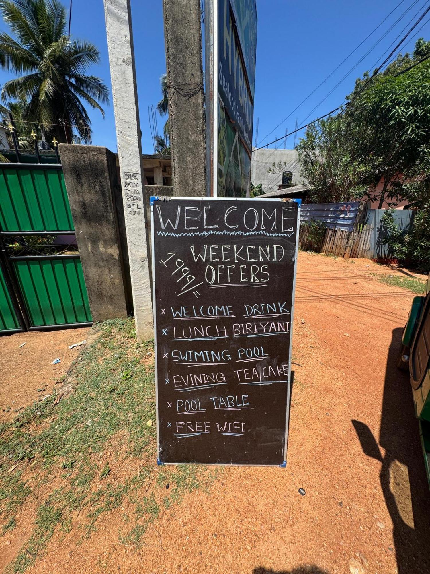 Nilaveli Hybrid Holiday Hotel Exterior photo